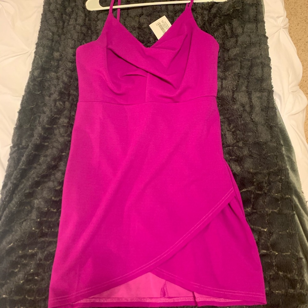 Hemi dress with front twist detail